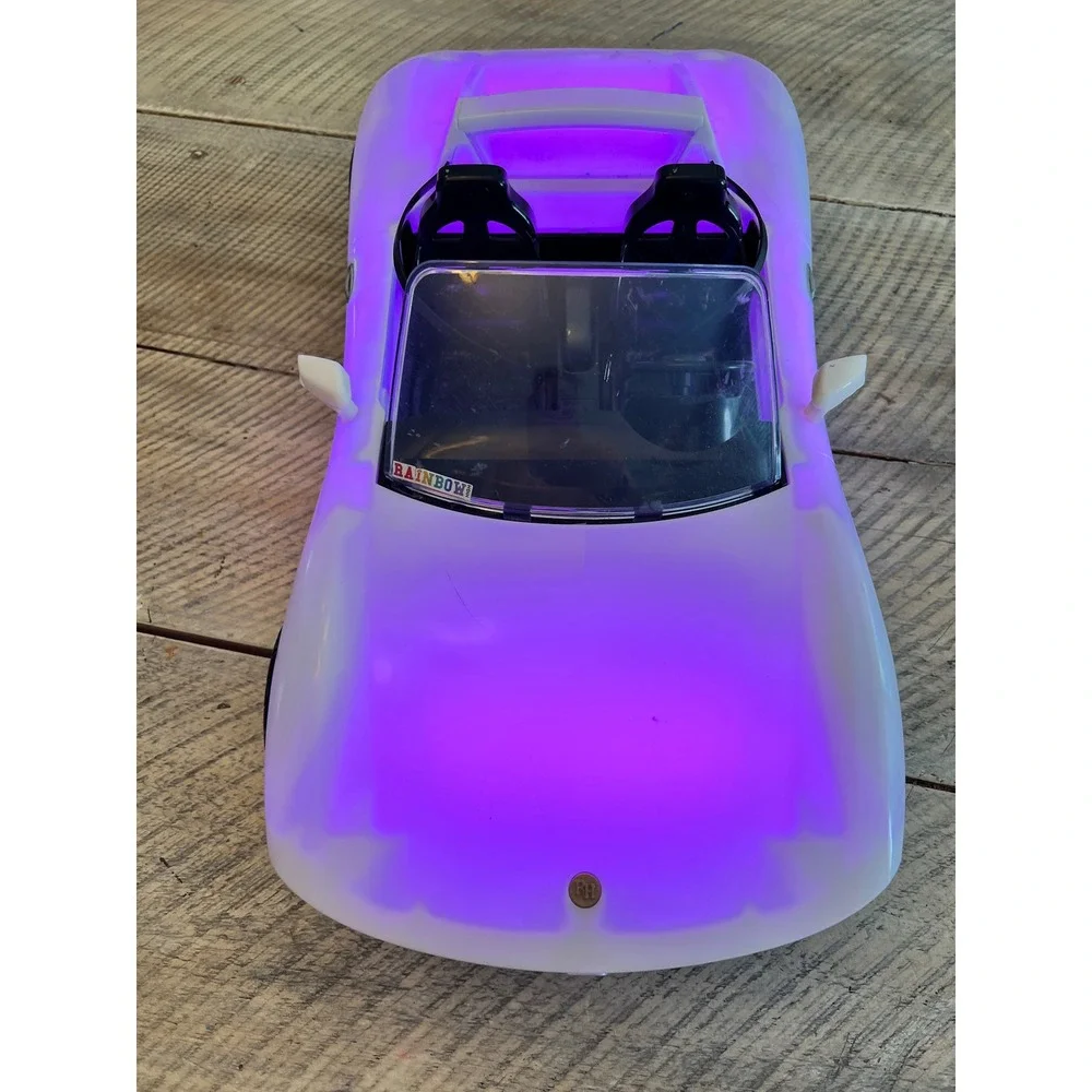 Rainbow High 8-in-1 Color Change Car White Convertible LED Light Up Vehicle